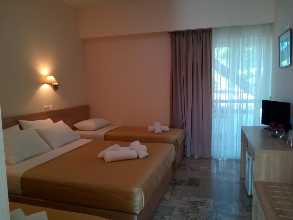 ホテルMarzi Beach And Bungalows Kokkónion エクステリア 写真